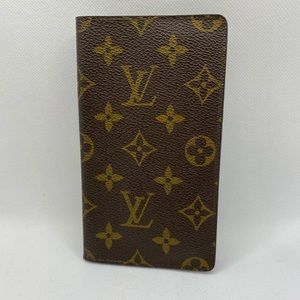 Louis Vuitton Women’s Long Wallet